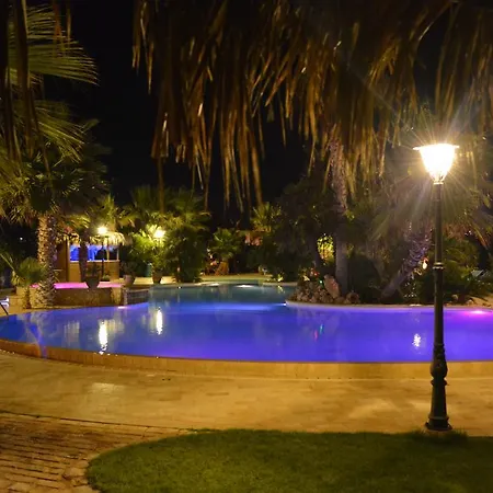 Dom wakacyjny Dalya *